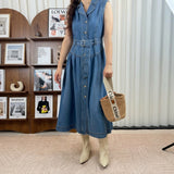Suit collar sleeveless denim vest skirt / French workwear style denim maxi dress / pleated full skirt hides too much flesh Shallow water wash denim dress / Sleek commuting Front-buttoned vest-style denim mid-length dress