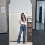 Non-odorous hot-stamped micro-relaxed jeans