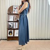 Suit collar sleeveless denim vest skirt / French workwear style denim maxi dress / pleated full skirt hides too much flesh Shallow water wash denim dress / Sleek commuting Front-buttoned vest-style denim mid-length dress